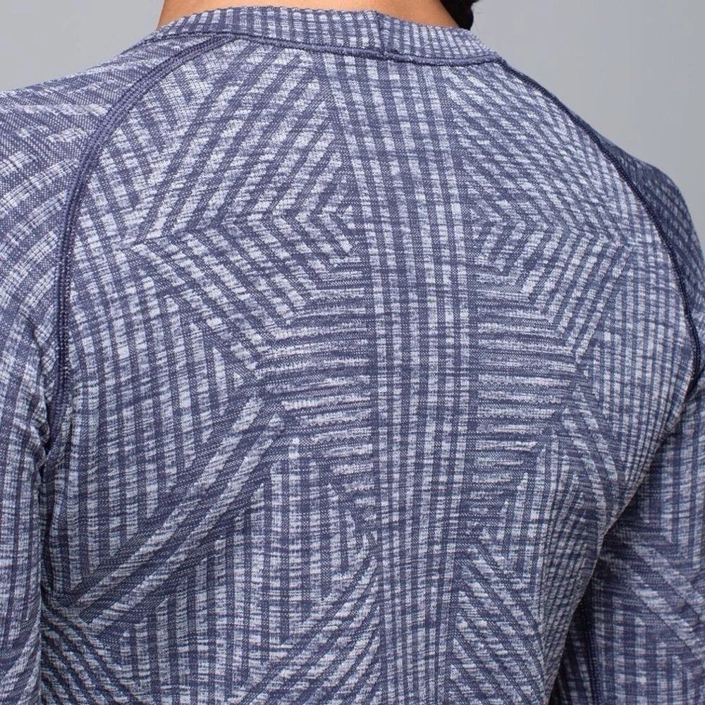 Lululemon Rest Less Pullover in Heathered Cadet Blue Size 10.